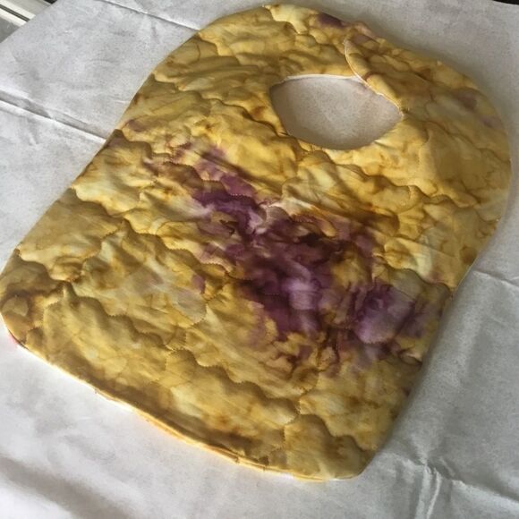 3/$25 or $12 ea. NWT Handmade Quilted Reversible Baby Bib. - Picture 9 of 11